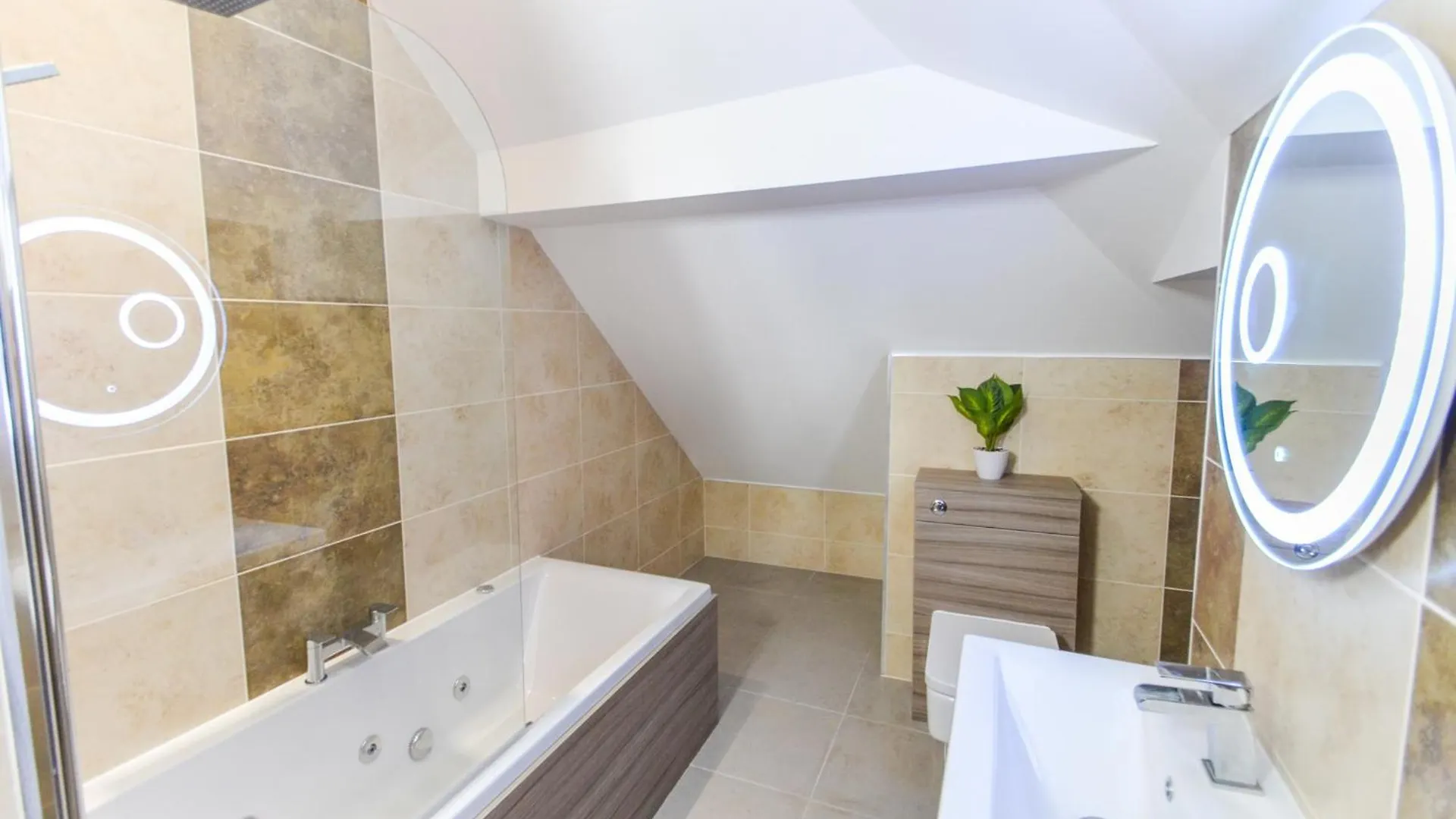 Luxury 2 Bed, 2 Bath City Centre Apartment Nottingham