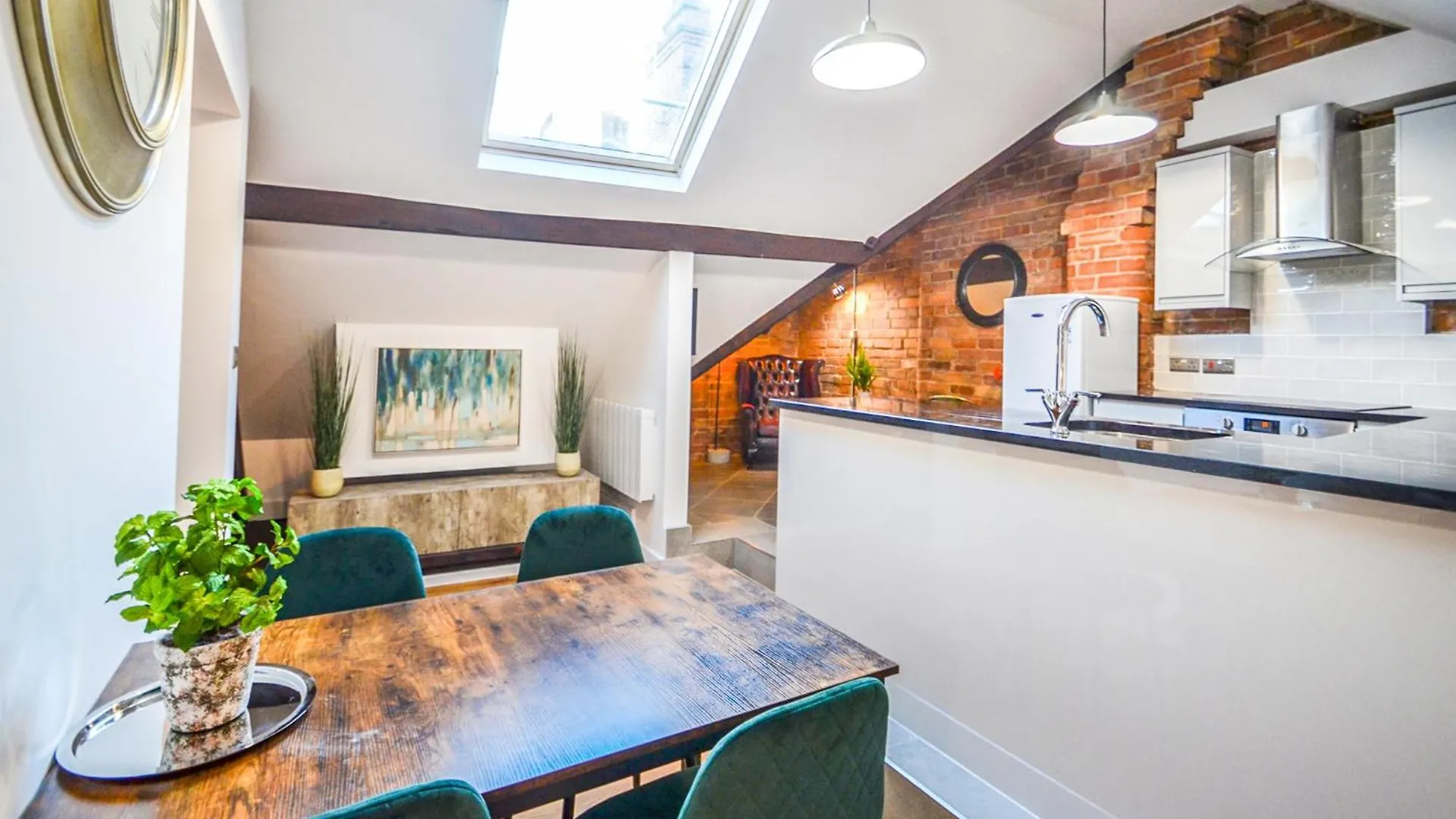 Luxury 2 Bed, 2 Bath City Centre Apartment Nottingham