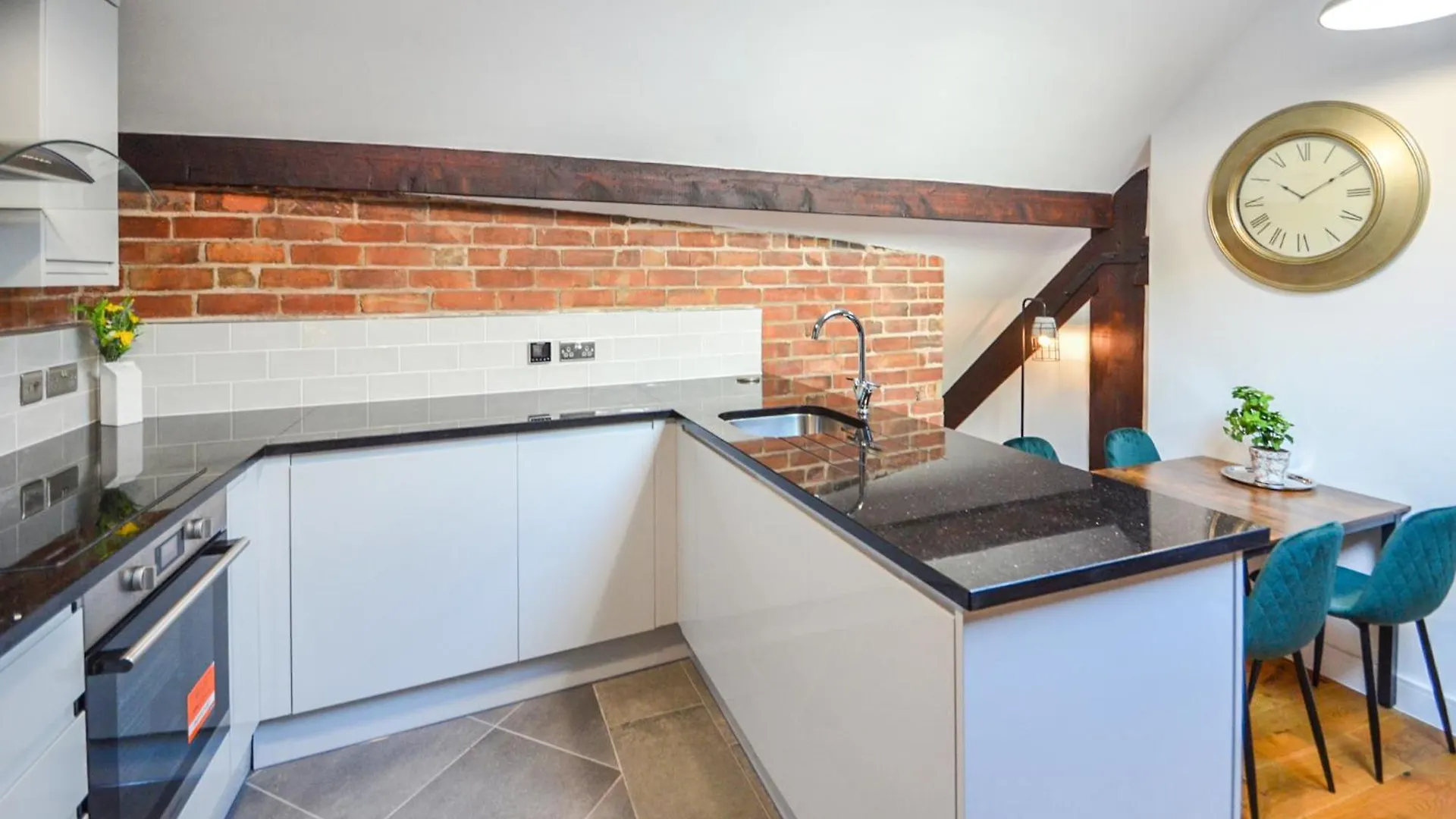 Luxury 2 Bed, 2 Bath City Centre Apartment Nottingham