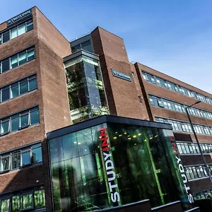 For Students Only Study Talbot Street Apartment