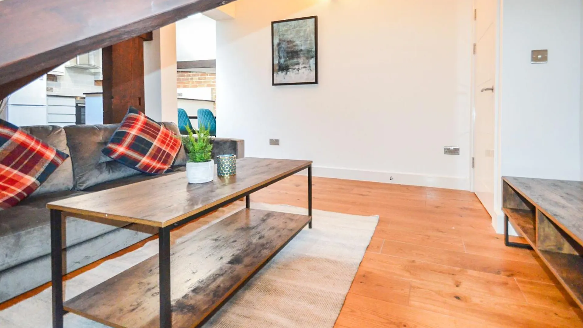 Luxury 2 Bed, 2 Bath City Centre Apartment Nottingham